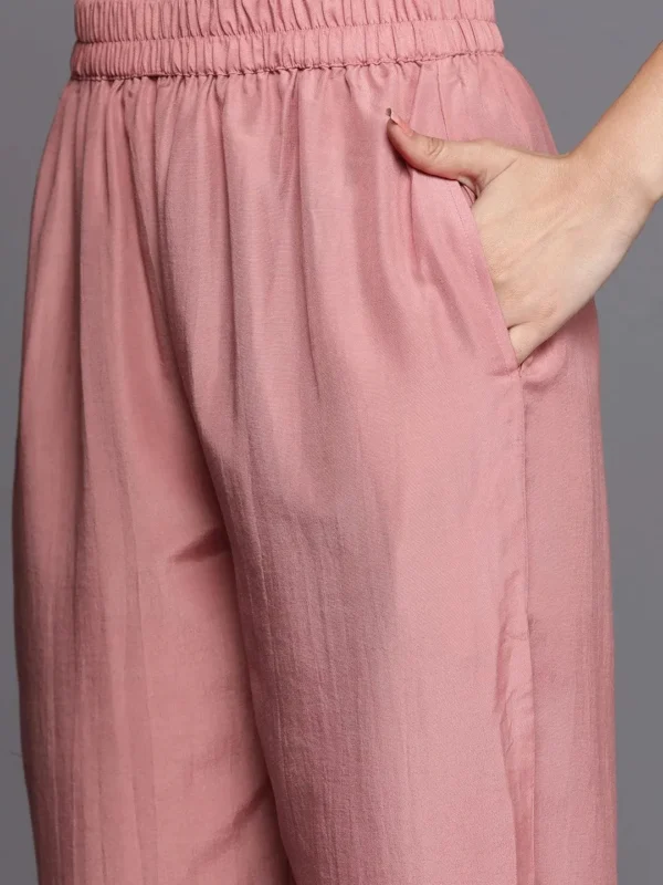 Ladies Peach Self Design Silk Blend Straight Kurta With Dupatta - Image 3