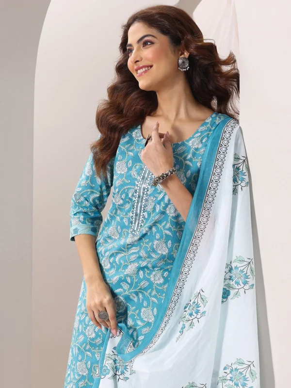Women Blue Printed Cotton Straight Suit Set With Dupatta - Image 8