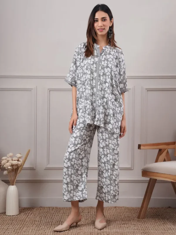 Women Grey Printed Cotton Top